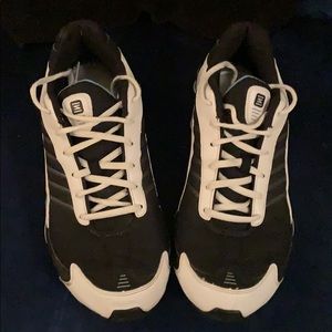 Nike Mens Shox. Size 10.